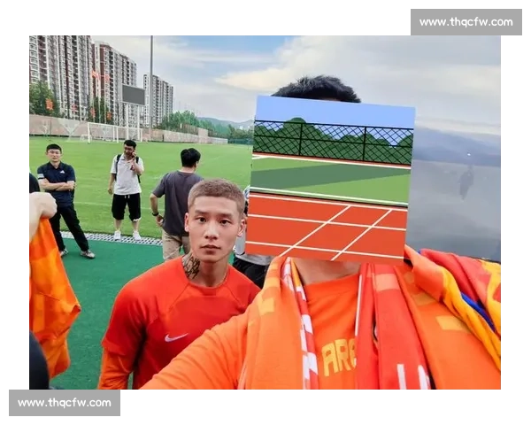 海港球迷齐聚世博源！10・26 客场战泰山，第二现场燃爆申城